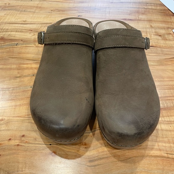 Dansko berry mule in mushroom - Picture 5 of 9